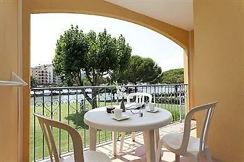 ホテル Pierre & Village Club Cannes